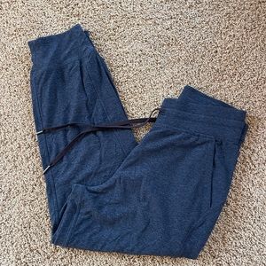 Lululemon Ready to Rulu crop jogger